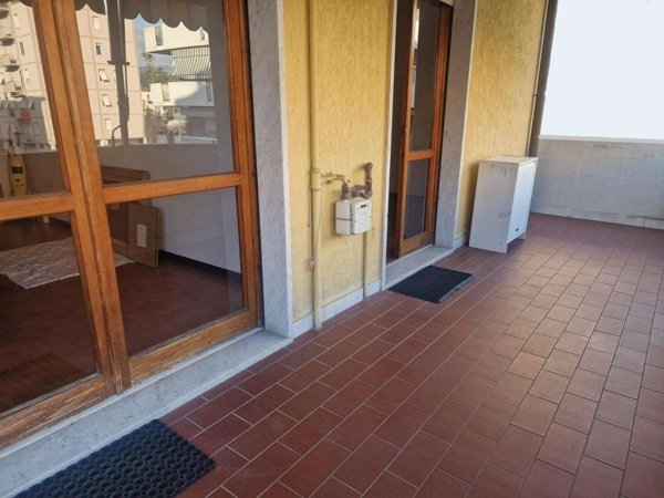 appartamento in vendita a Carrara in zona Avenza