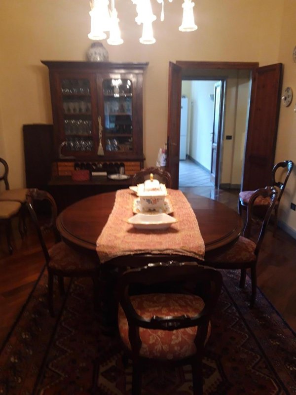 casa indipendente in vendita a Carrara in zona Fossola