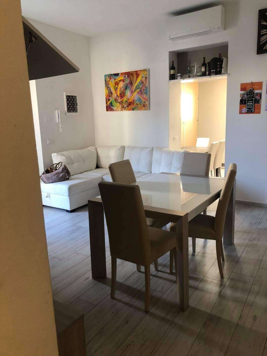 casa semindipendente in vendita a Carrara in zona Marina di Carrara