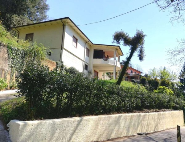 appartamento in vendita a Carrara