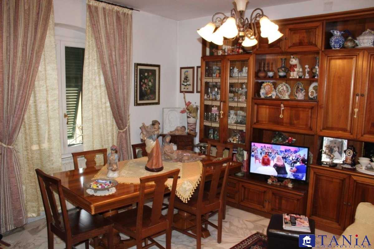 appartamento in vendita a Carrara