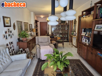 appartamento in vendita a Carrara in zona Avenza