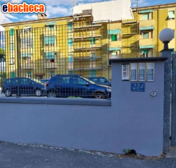 appartamento in vendita a Carrara in zona Avenza