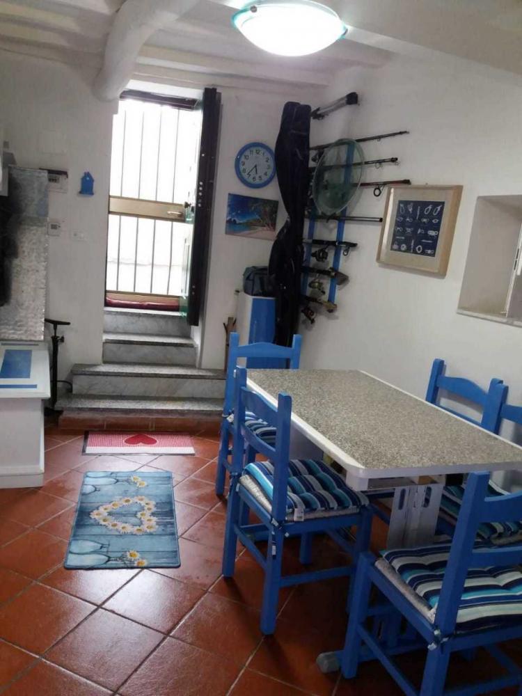 appartamento in vendita a Carrara in zona Centro Città