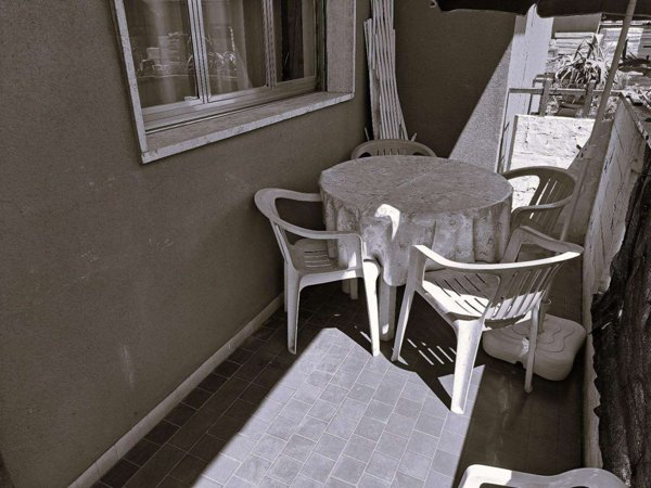 appartamento in vendita a Carrara in zona Marina di Carrara