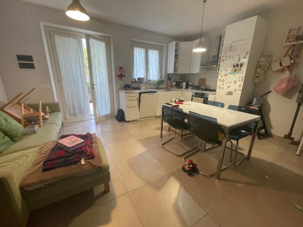 casa indipendente in vendita a Carrara in zona Nazzano