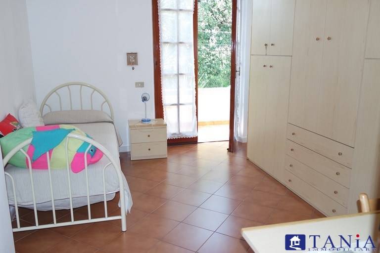 casa indipendente in vendita a Carrara in zona Fossone