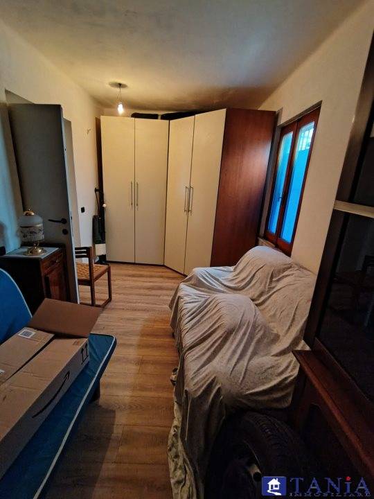 appartamento in vendita a Carrara in zona Avenza