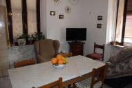 casa indipendente in vendita a Carrara in zona Centro Città