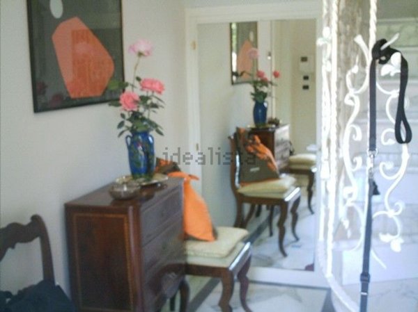 casa indipendente in vendita a Carrara