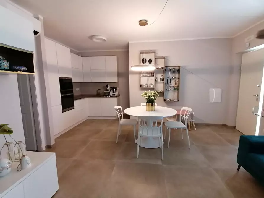 appartamento in vendita a Carrara in zona Marina di Carrara
