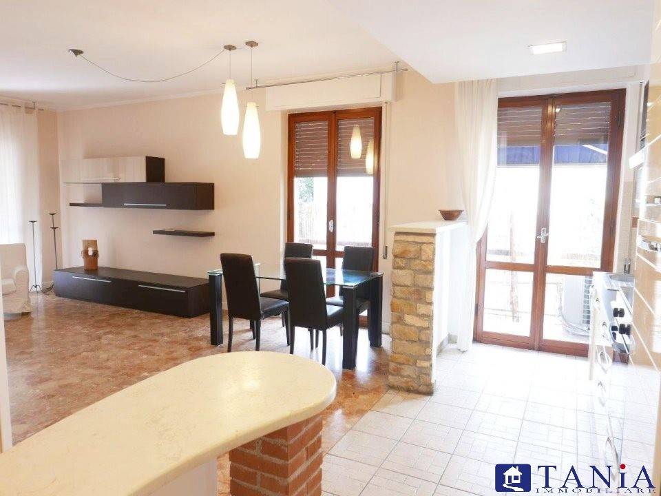 appartamento in vendita a Carrara in zona Marasio