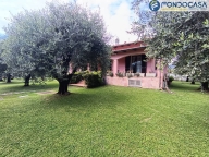 casa indipendente in vendita a Carrara in zona Marina di Carrara