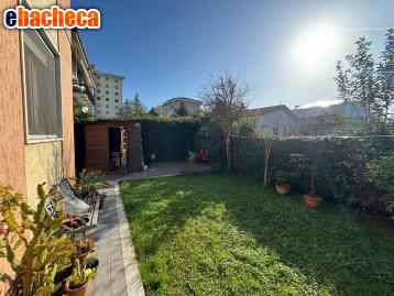 casa indipendente in vendita a Carrara in zona Marina di Carrara