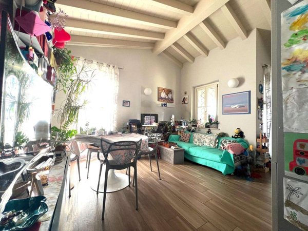 appartamento in vendita a Carrara in zona Marina di Carrara