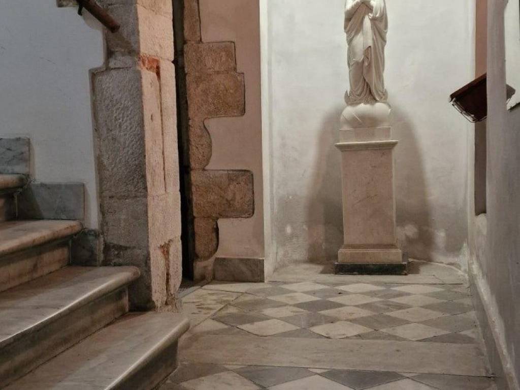 appartamento in vendita a Carrara