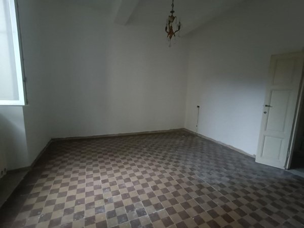 appartamento in vendita a Carrara in zona Centro Città
