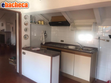 casa indipendente in vendita a Carrara in zona Fossone