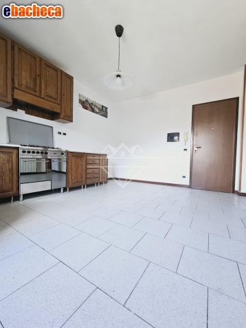 appartamento in vendita a Carrara in zona Marina di Carrara