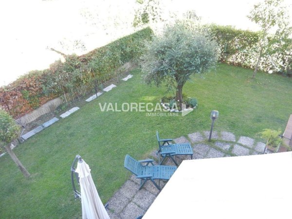 casa indipendente in vendita a Carrara in zona Avenza