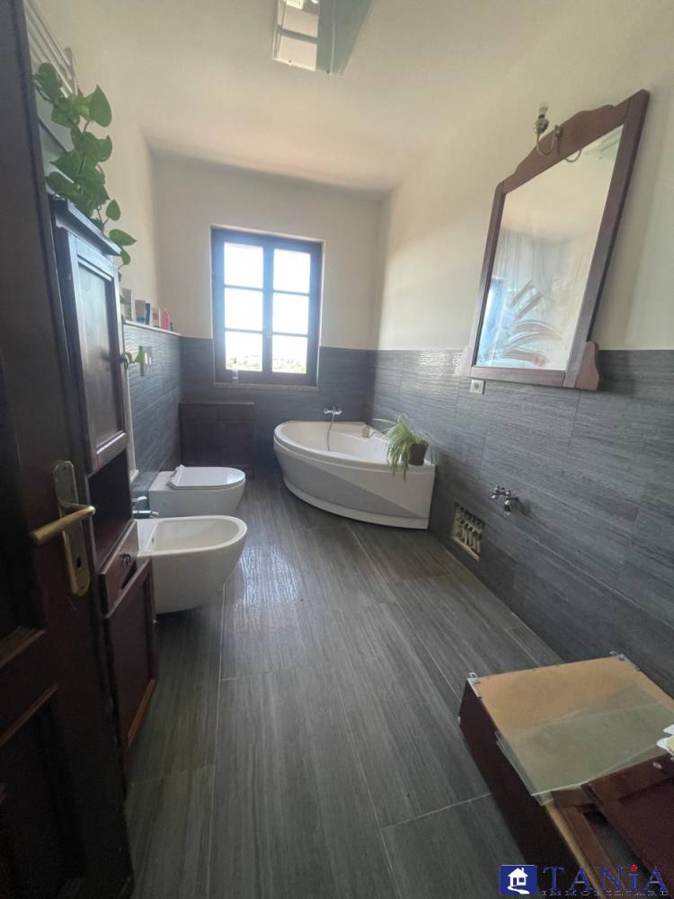 casa indipendente in vendita a Carrara in zona Fossone