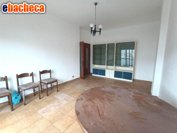 appartamento in vendita a Carrara in zona Centro Città