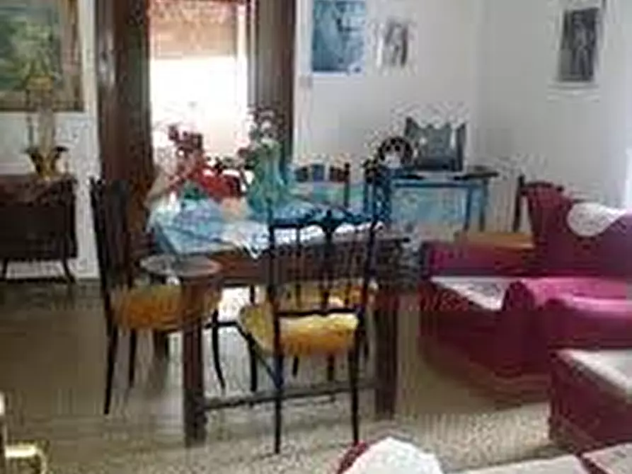 appartamento in vendita a Carrara in zona Gragnana