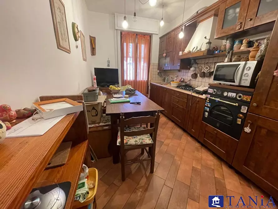 appartamento in vendita a Carrara in zona Avenza