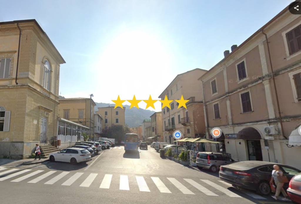 appartamento in vendita a Carrara in zona Centro Città