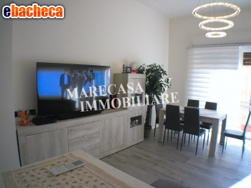 appartamento in vendita a Carrara in zona Marina di Carrara