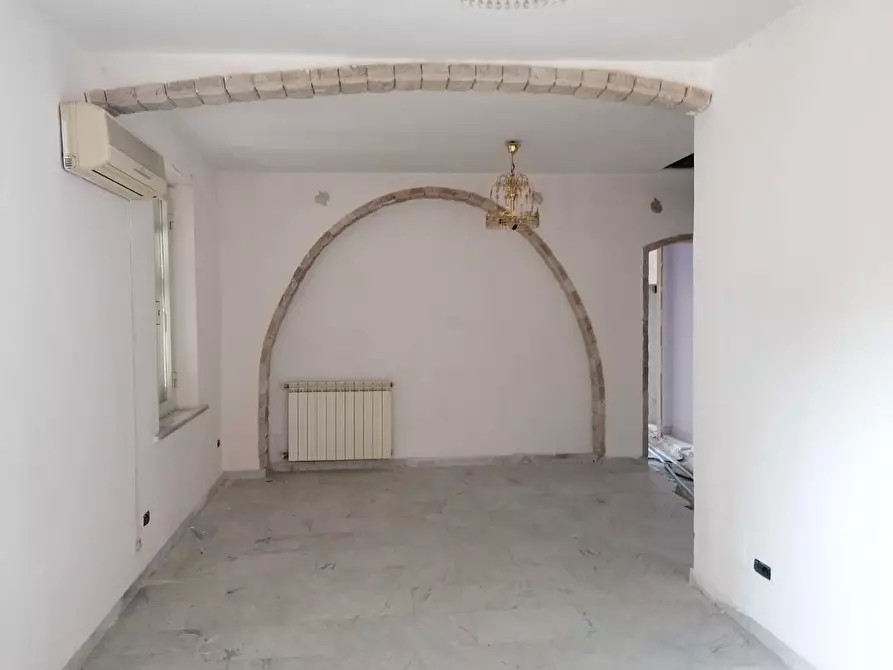 appartamento in vendita a Carrara in zona Centro Città