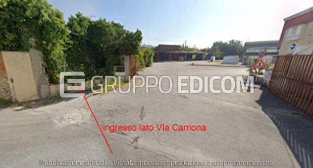 locale commerciale in vendita a Carrara in zona Avenza