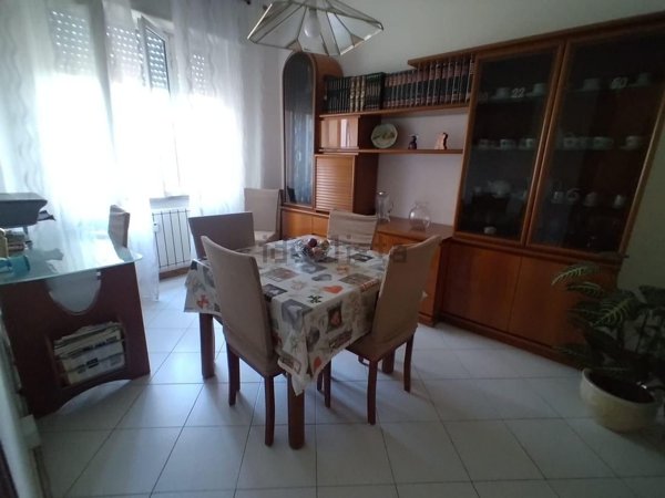appartamento in vendita a Carrara in zona Avenza