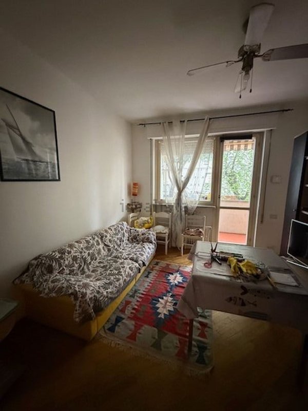 appartamento in vendita a Carrara in zona Marina di Carrara