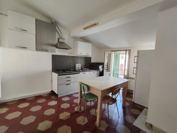 appartamento in vendita a Carrara in zona Centro Città