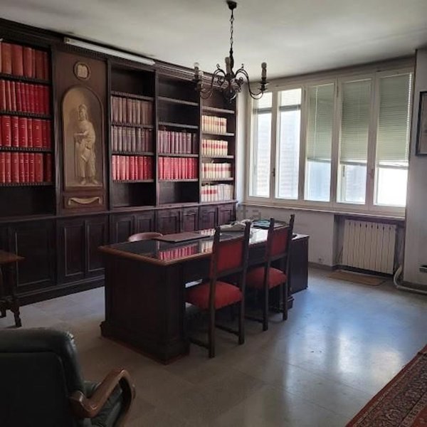 appartamento in vendita a Carrara