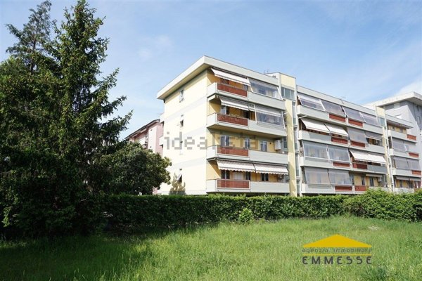 appartamento in vendita a Carrara in zona Marina di Carrara