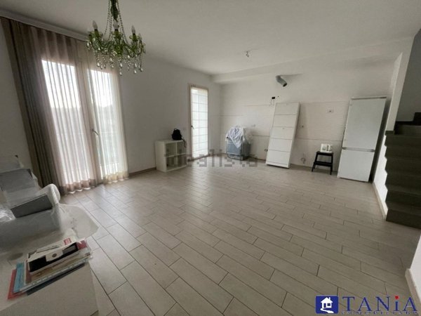 appartamento in vendita a Carrara in zona Marina di Carrara