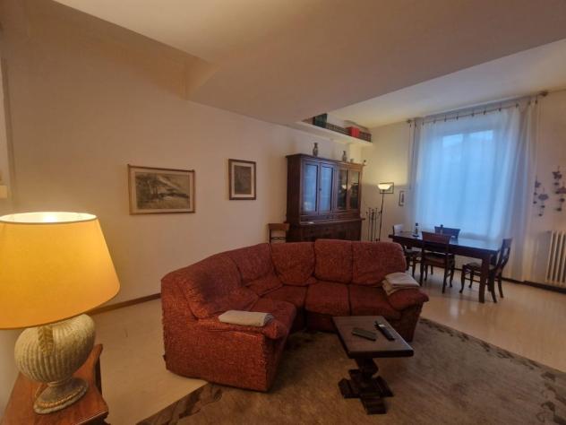 appartamento in vendita a Carrara in zona Avenza