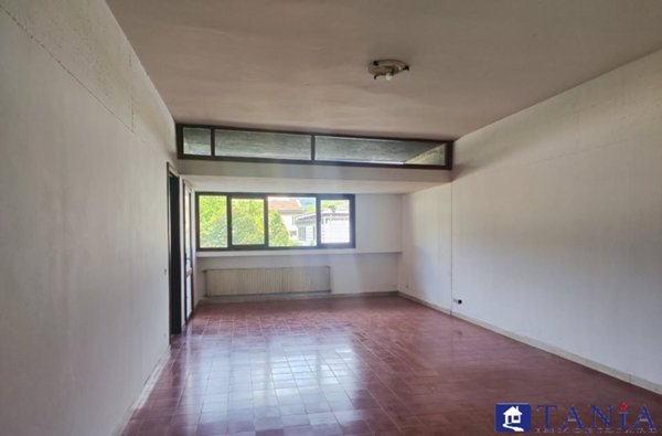 appartamento in vendita a Carrara in zona Stadio