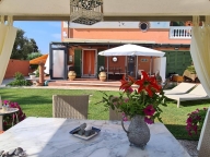 casa indipendente in vendita a Carrara in zona Marina di Carrara