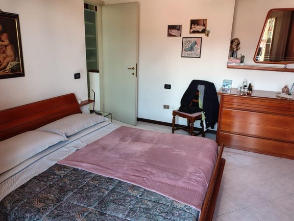 casa indipendente in vendita a Carrara in zona Avenza