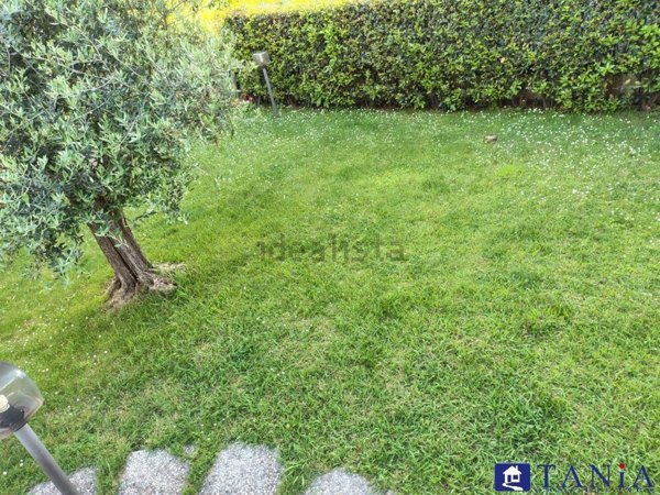 casa indipendente in vendita a Carrara