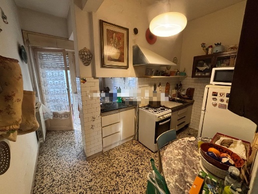 appartamento in vendita a Carrara in zona Marina di Carrara