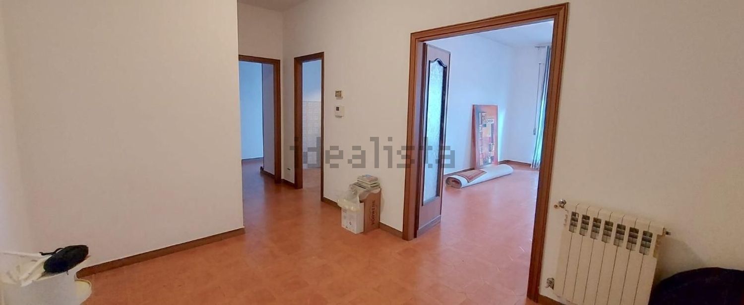 appartamento in vendita a Carrara in zona Avenza
