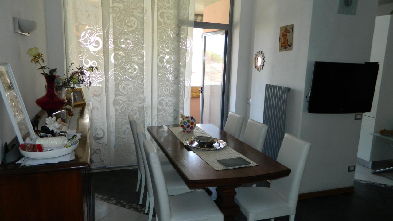 appartamento in vendita a Carrara in zona Sant'Antonio