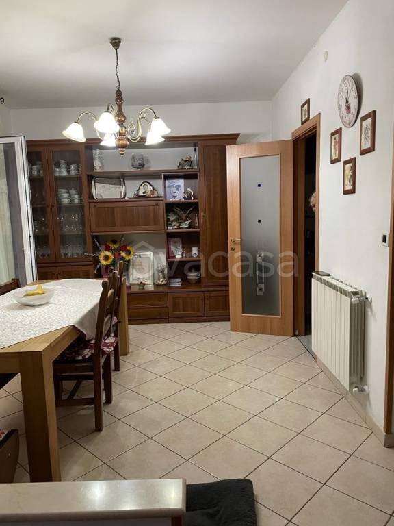 appartamento in vendita a Carrara in zona Centro Città