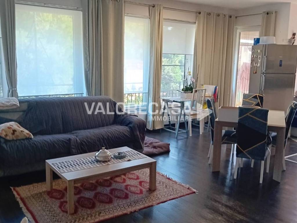 appartamento in vendita a Carrara in zona Marasio