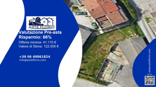 locale commerciale in vendita a Carrara in zona Centro Città