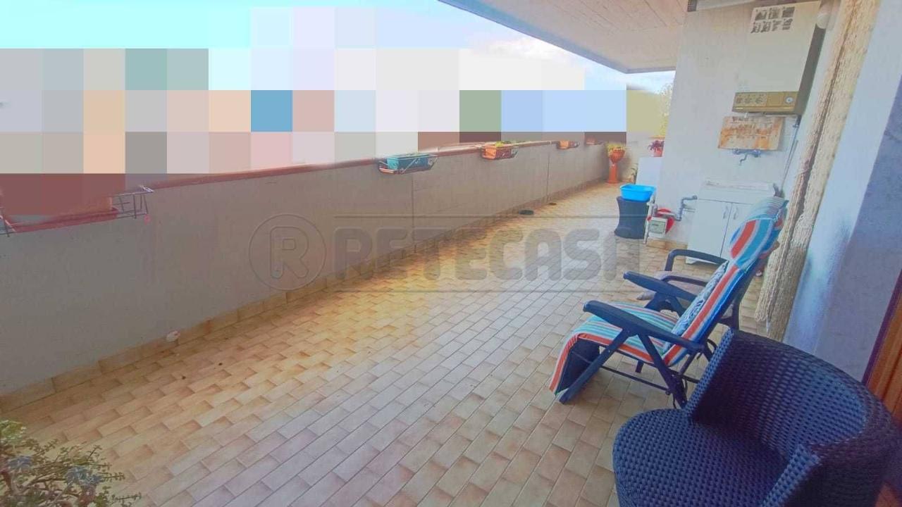 appartamento in vendita a Carrara in zona Marina di Carrara